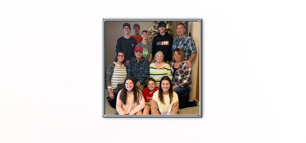 WT Faux (family picture) PROOF